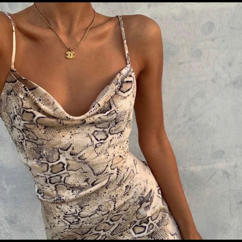 Snakeskin pink and blue crowl neck satin dress